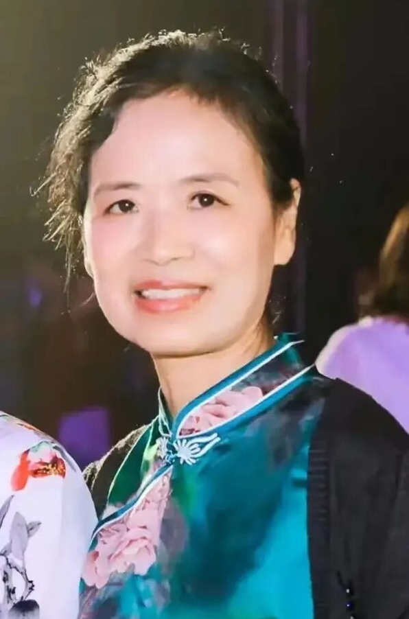 《财富与艺术》——2025年胡润最具收藏潜力艺术家司徒惠霞